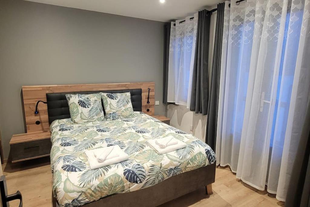 Superbe Appartement T2 Climatise, Idealement Situe Ugine Kültér fotó